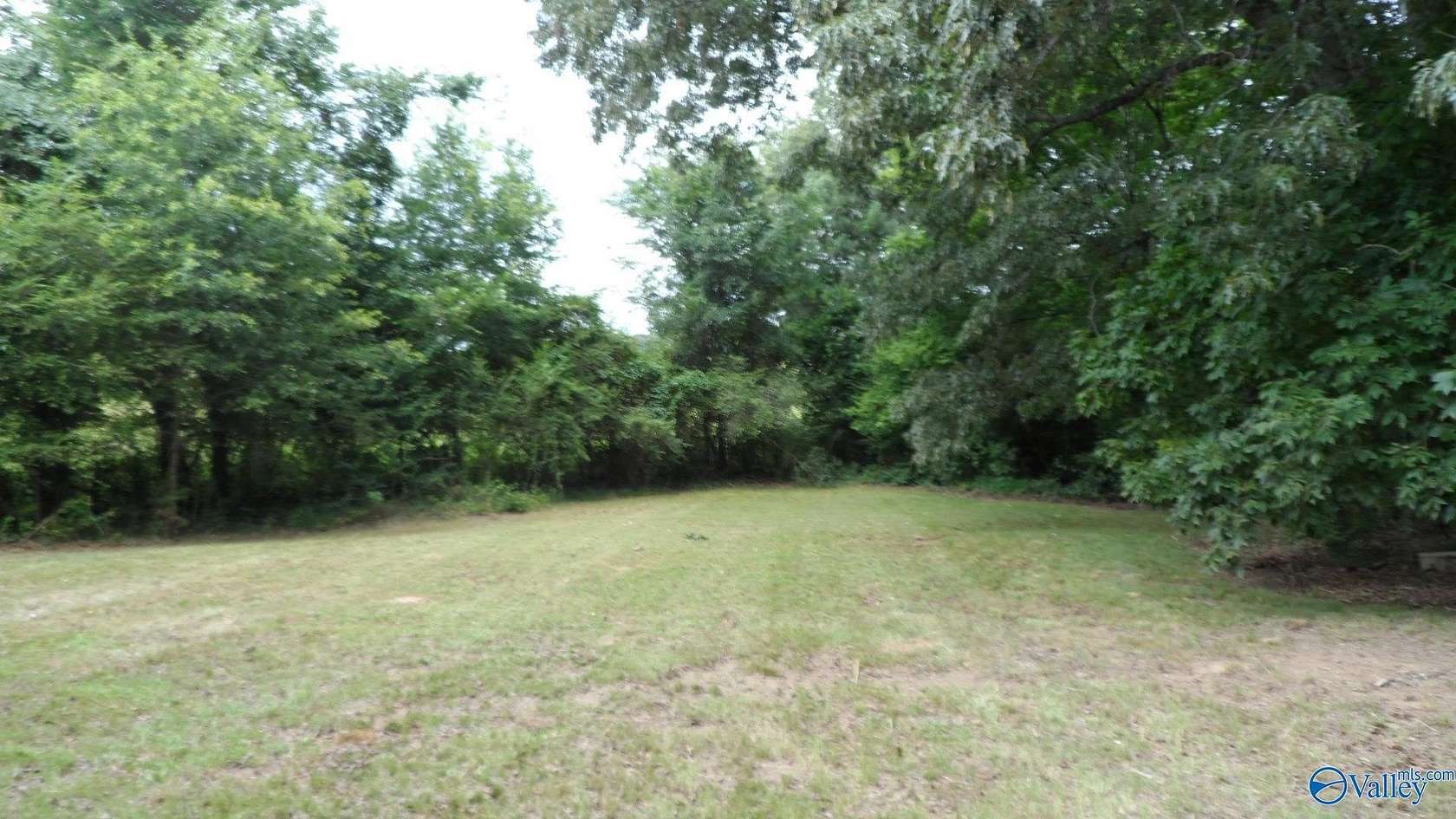 1 Acre of Land for Sale in Fort Payne, Alabama