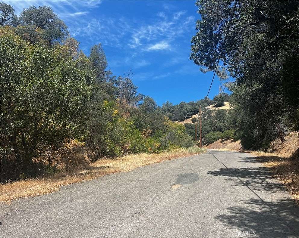 8 Acres of Land for Sale in Clearlake Oaks, California