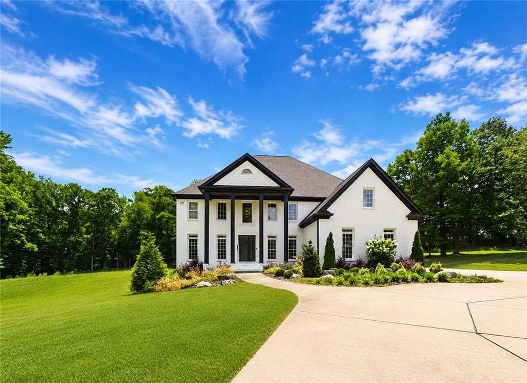 3.33 Acres of Land with Home for Sale in Milton, Georgia