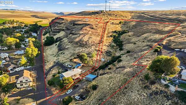 16 Acres of Land with Home for Sale in Pilot Rock, Oregon