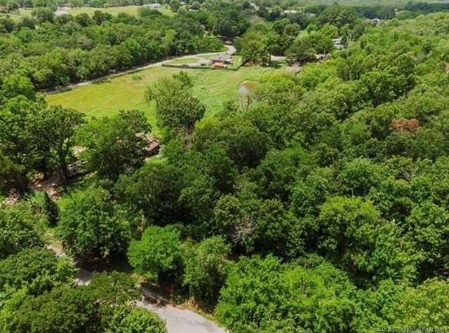 7 Acres of Residential Land for Sale in Coweta, Oklahoma