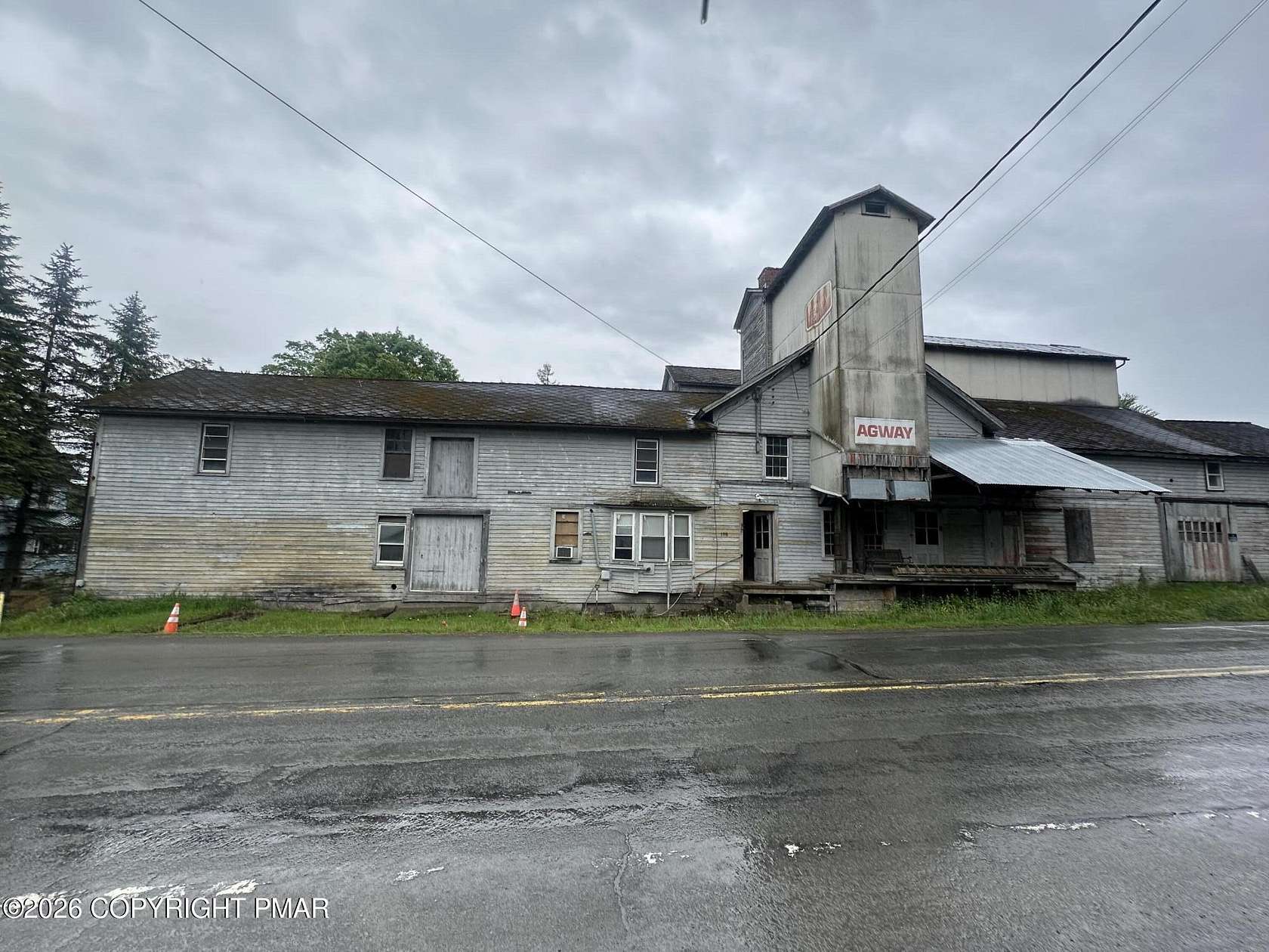 8.69 Acres of Improved Land for Sale in Thompson, Pennsylvania