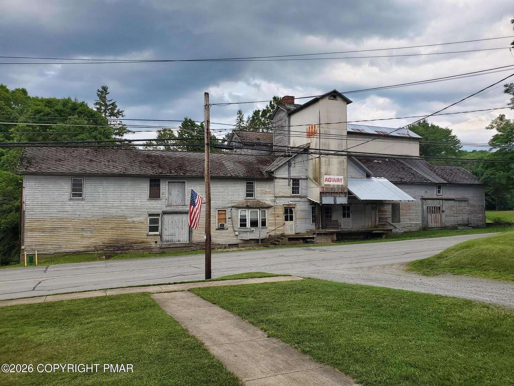 8.69 Acres of Improved Land for Sale in Thompson, Pennsylvania