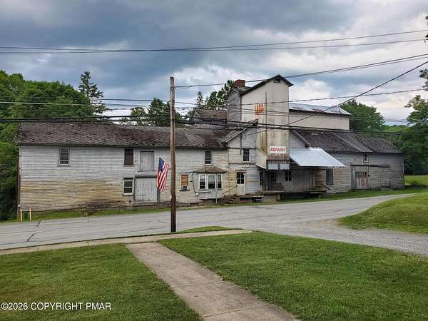 8.69 Acres of Improved Land for Sale in Thompson, Pennsylvania