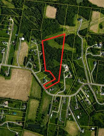 10 Acres of Residential Land for Sale in Spring Hill, Tennessee