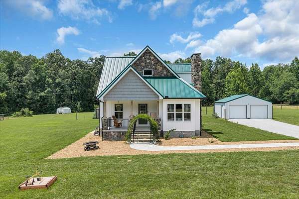 18.1 Acres of Land with Home for Sale in Manchester, Tennessee