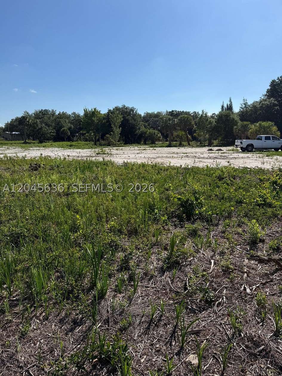 4 Acres of Residential Land for Sale in Okeechobee, Florida