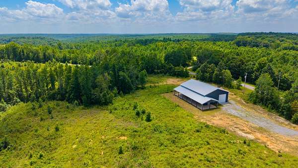21.1 Acres of Recreational & Residential Land for Sale in Tennessee Ridge, Tennessee