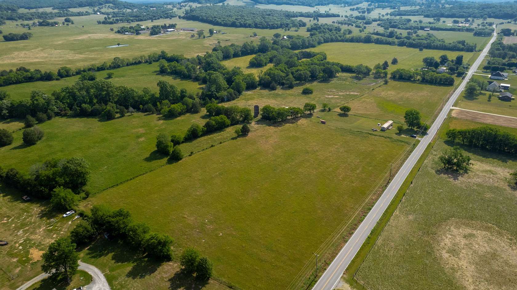 5 Acres of Residential Land for Sale in Lebanon, Tennessee