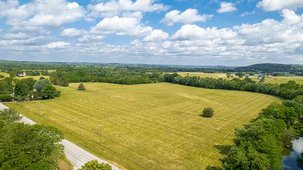 5.35 Acres of Residential Land for Sale in Lebanon, Tennessee