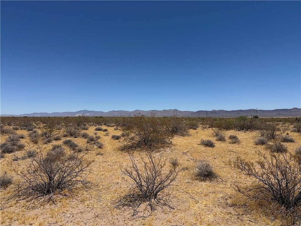 2.35 Acres of Residential Land for Sale in Golden Valley, Arizona