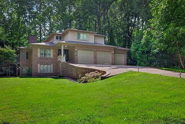 1.9 Acres of Land with Home for Sale in Owensboro, Kentucky