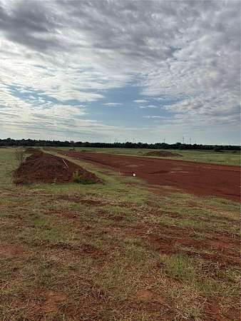 1 Acre of Residential Land for Sale in Cashion, Oklahoma