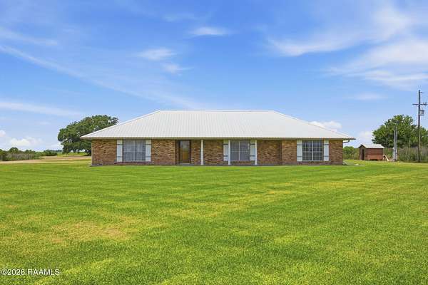 35 Acres of Land with Home for Sale in Gueydan, Louisiana