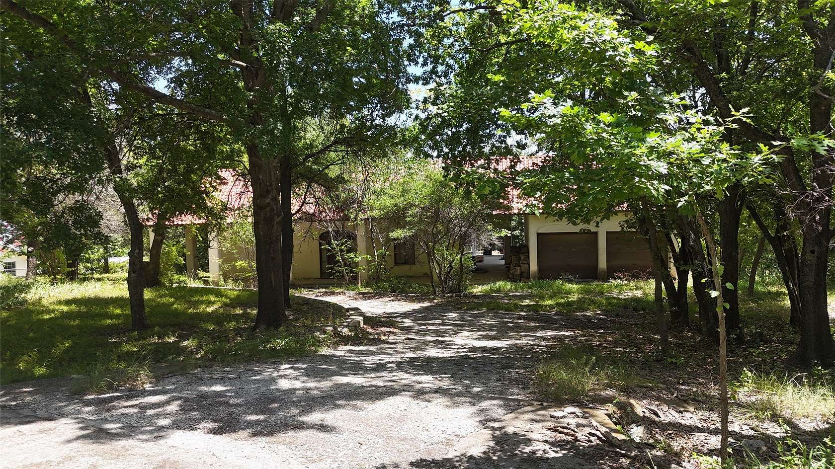 2.38 Acres of Improved Residential Land for Sale in Fort Worth, Texas