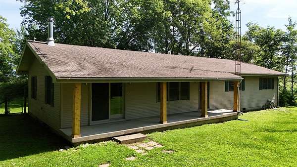 3.7 Acres of Land with Home for Sale in Geff, Illinois