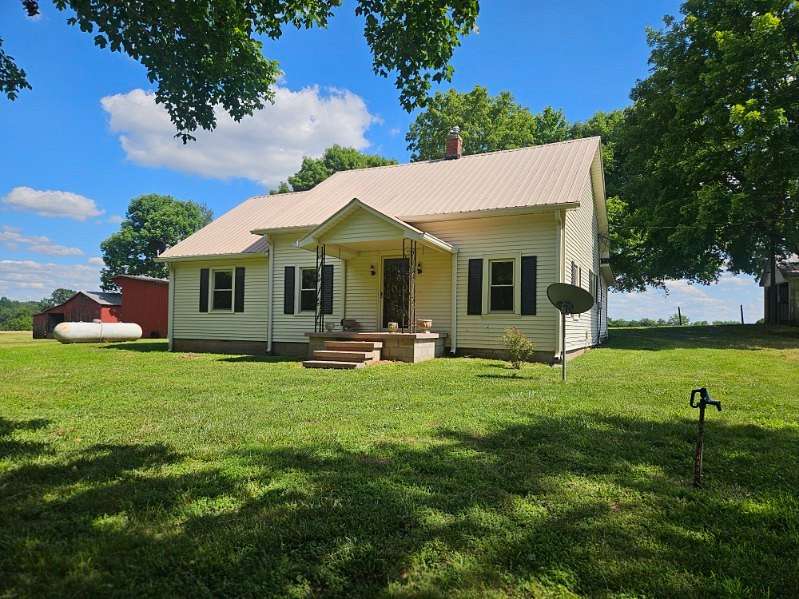 5 Acres of Land with Home for Lease in Adams, Tennessee
