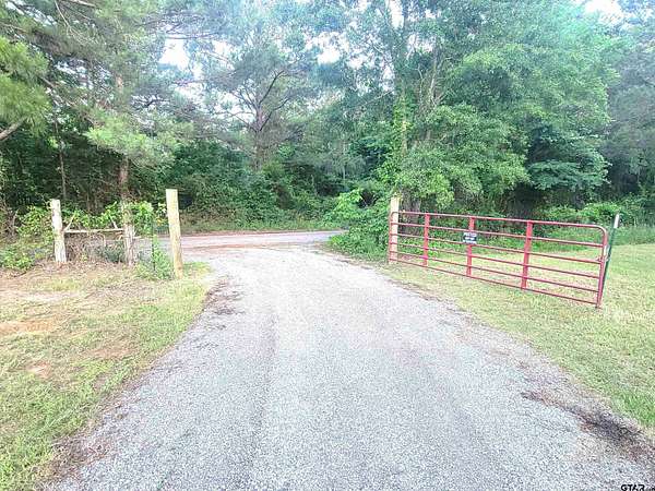 5.5 Acres of Land with Home for Sale in Rusk, Texas