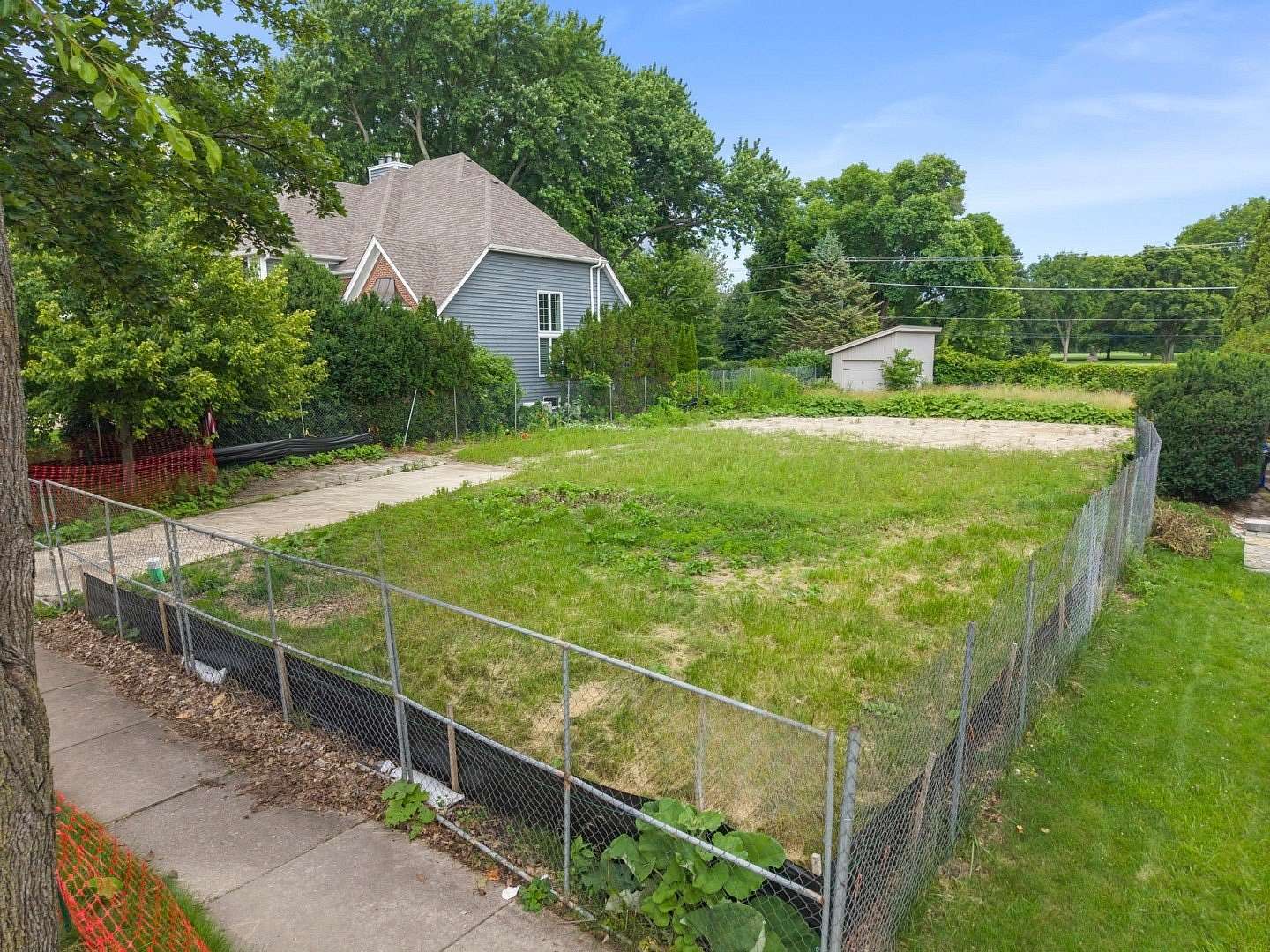 0.26 Acres of Residential Land for Sale in Glen Ellyn, Illinois