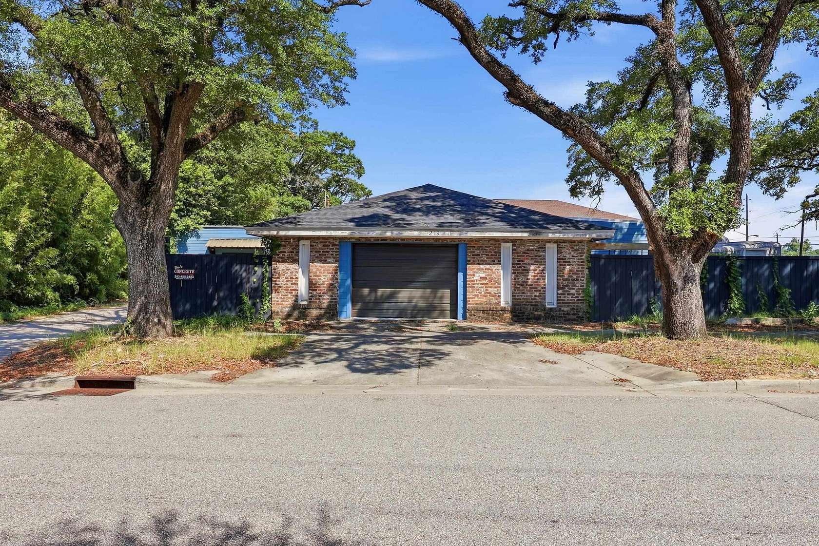 0.38 Acres of Improved Mixed-Use Land for Sale in Georgetown, South Carolina