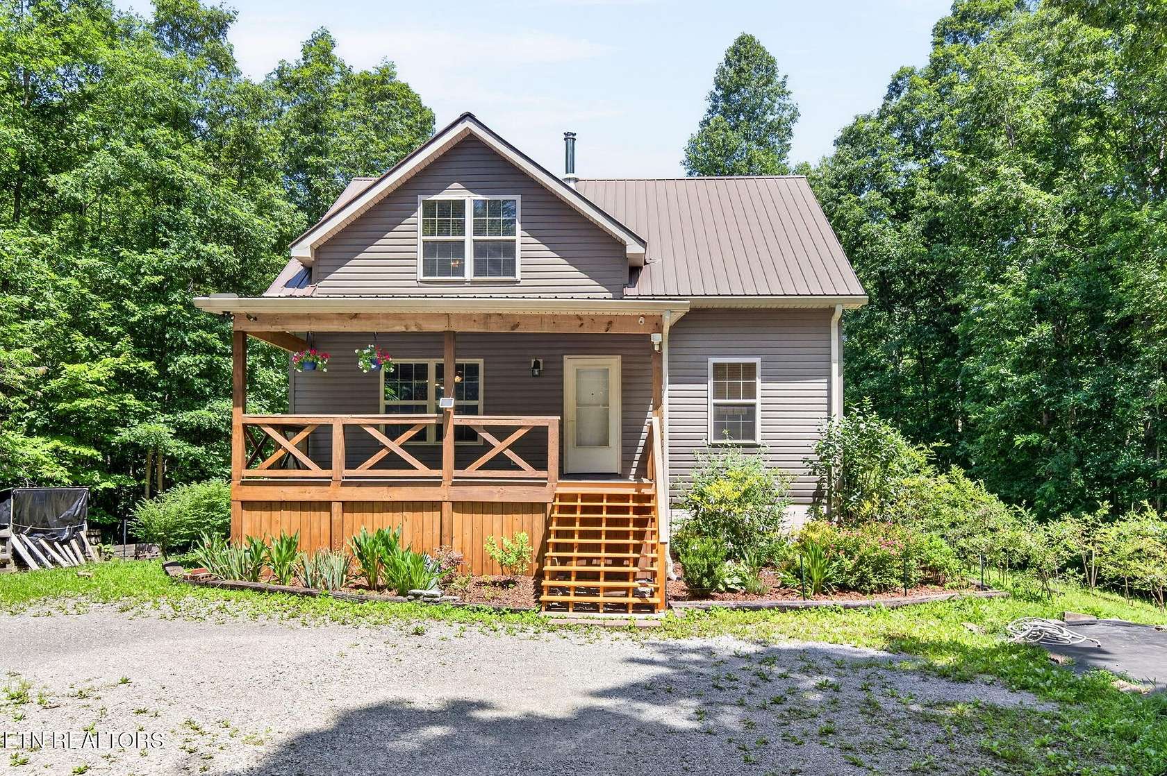 5.1 Acres of Land with Home for Sale in Wilder, Tennessee
