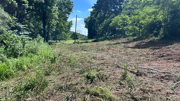 5.13 Acres of Residential Land for Sale in Columbia, Tennessee
