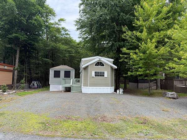 0.12 Acres of Residential Land for Sale in Gouldsboro, Pennsylvania