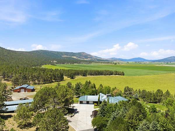 470 Acres of Land for Sale in Klamath Falls, Oregon