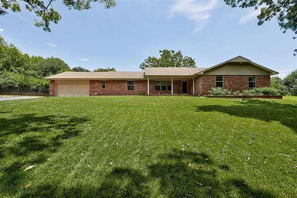 1.76 Acres of Land with Home for Sale in Edmond, Oklahoma