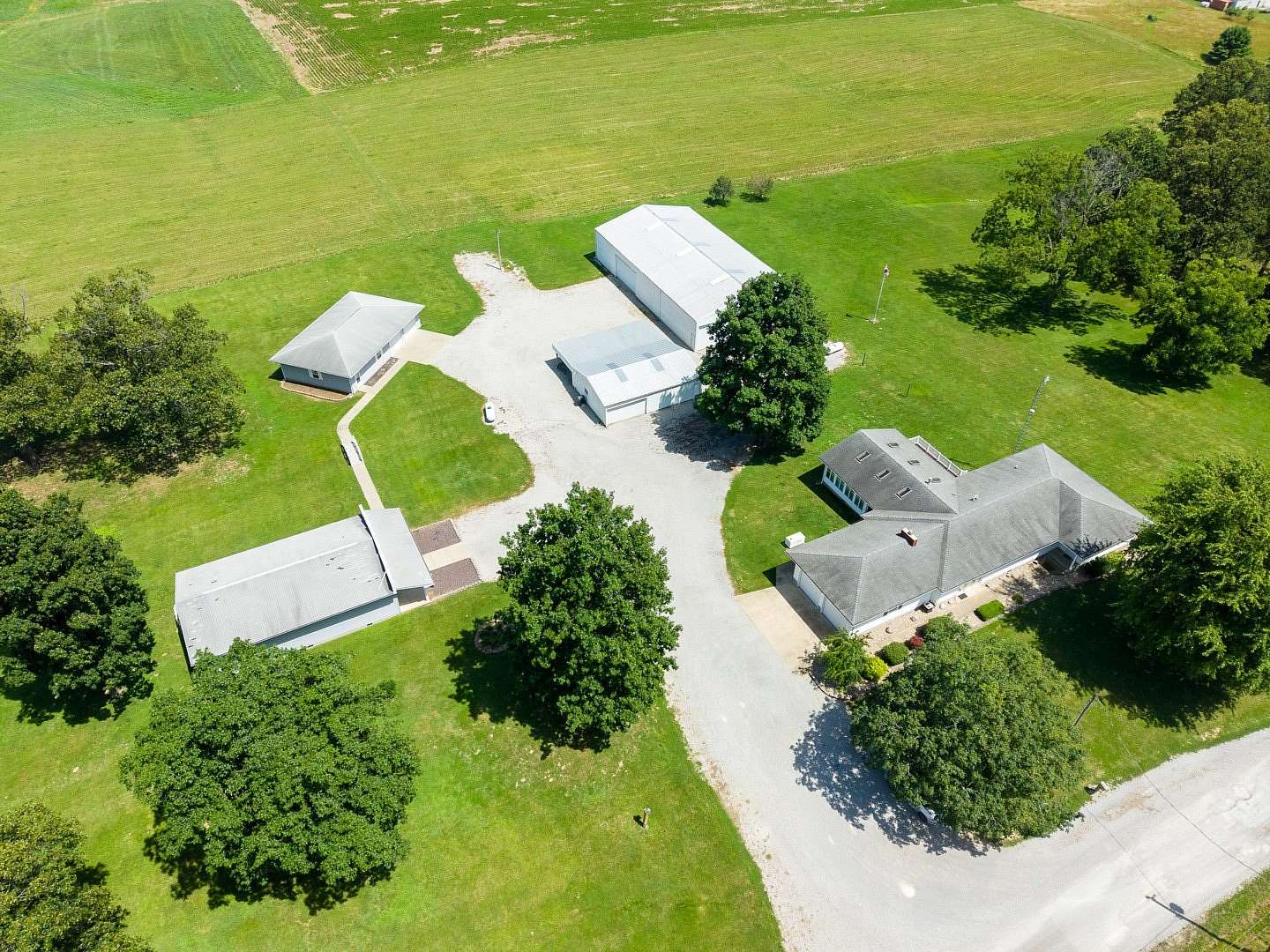 15 Acres of Recreational Land with Home for Sale in Bluford, Illinois
