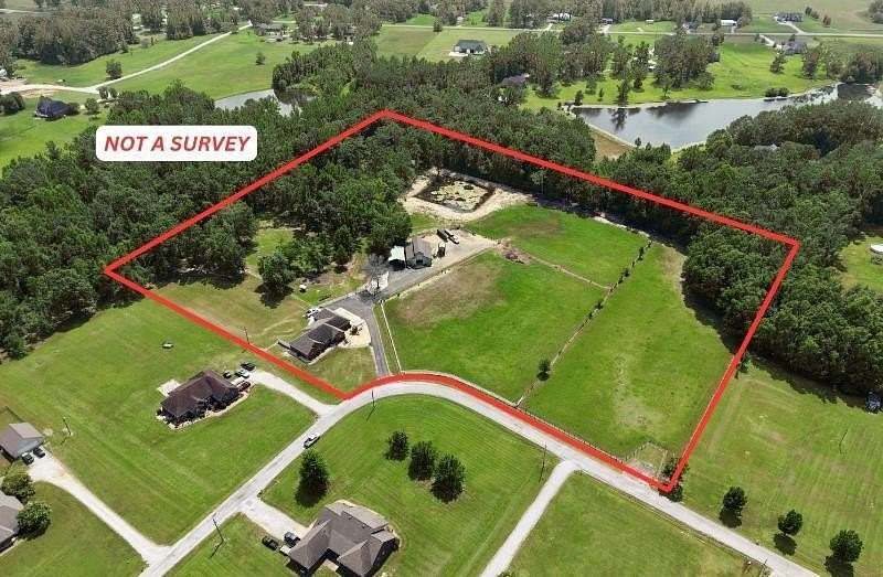 10 Acres of Land with Home for Sale in New Albany, Mississippi