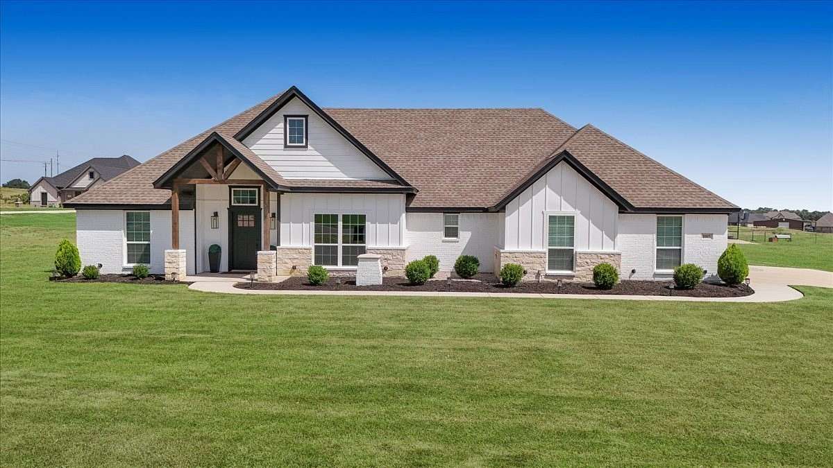 2.5 Acres of Land with Home for Sale in Poolville, Texas