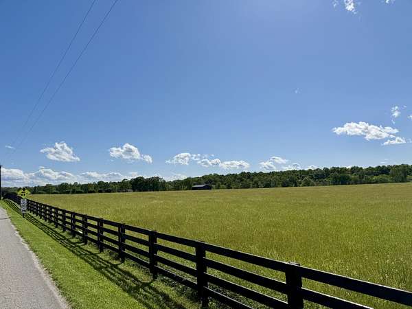12 Acres of Land for Sale in Nancy, Kentucky