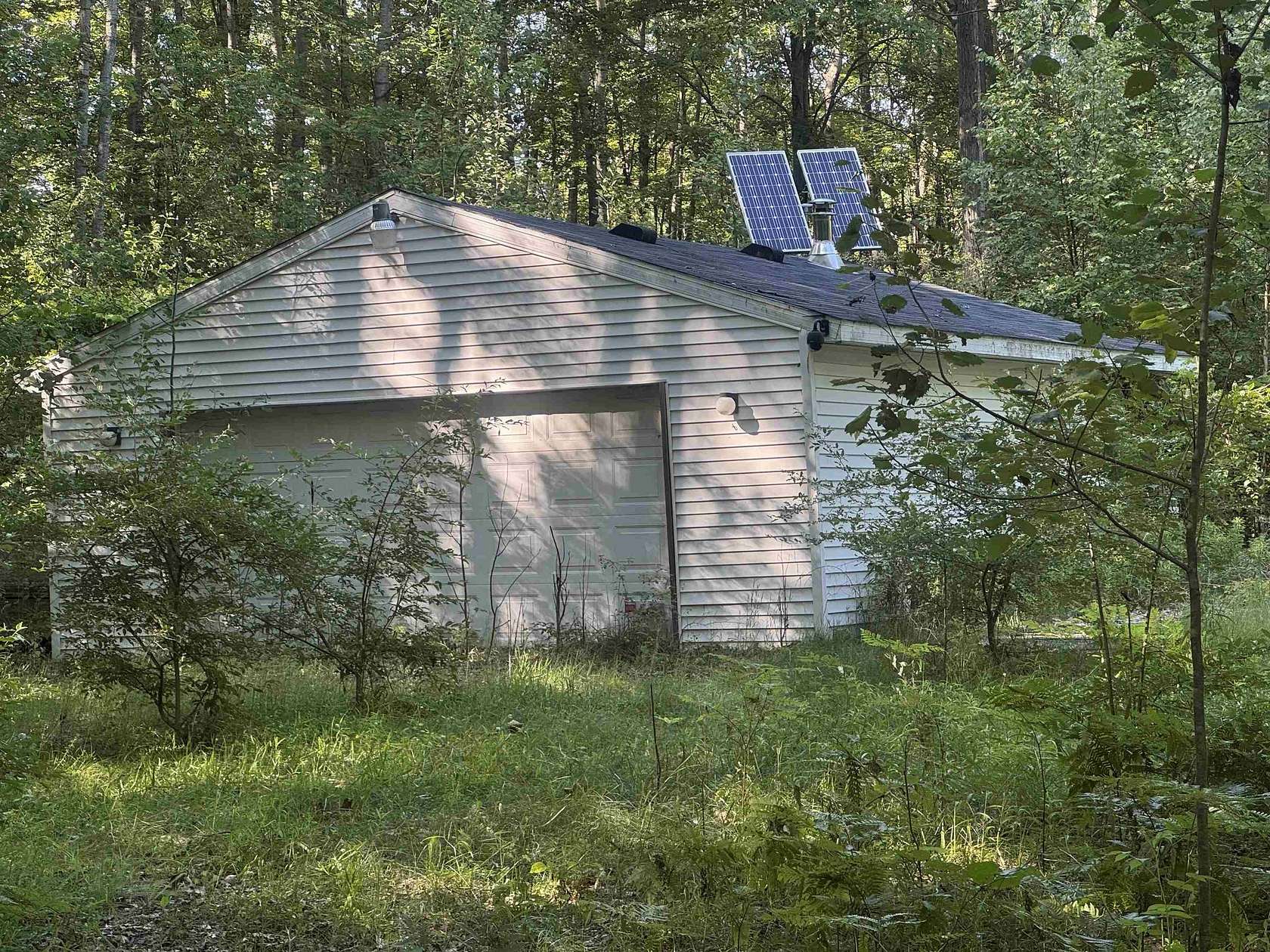 0.85 Acres of Residential Land for Sale in Harrison, Michigan