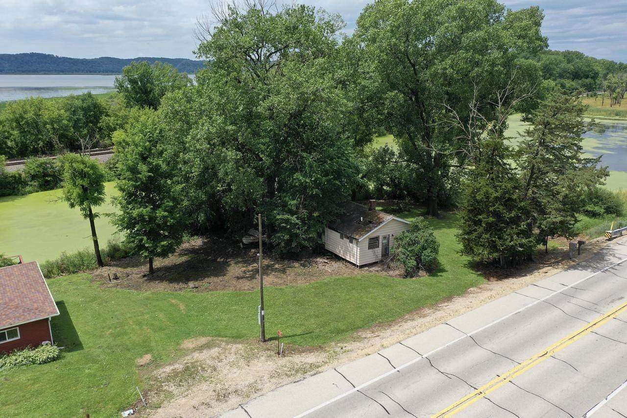 0.25 Acres of Land for Sale in Ferryville, Wisconsin