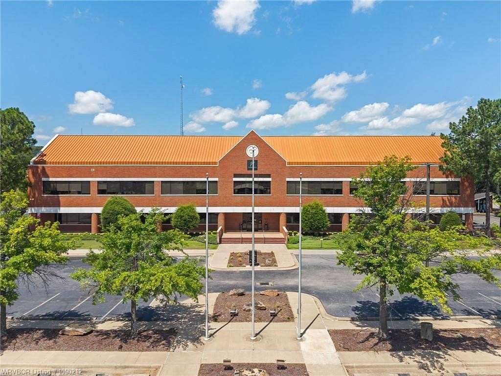 6.53 Acres of Improved Commercial Land for Sale in Fort Smith, Arkansas