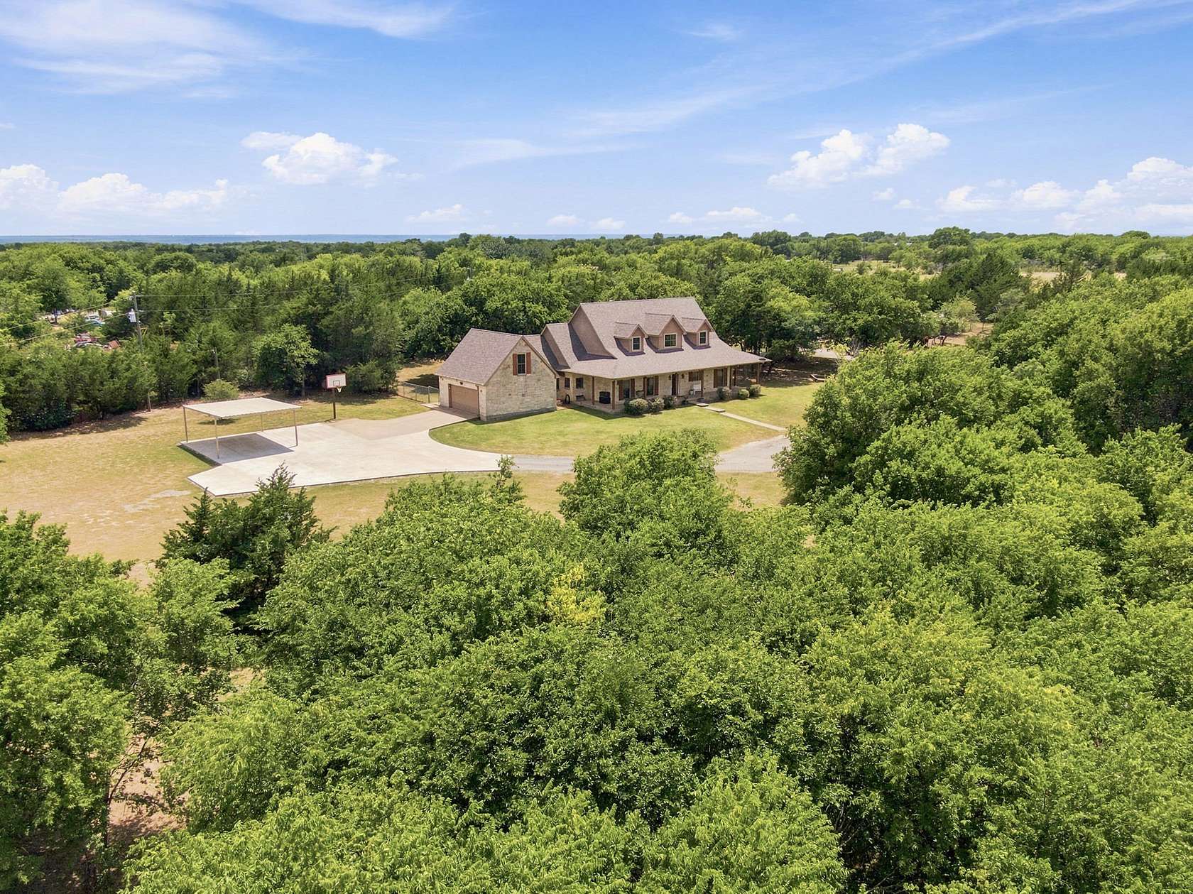 7.59 Acres of Land with Home for Sale in Waxahachie, Texas