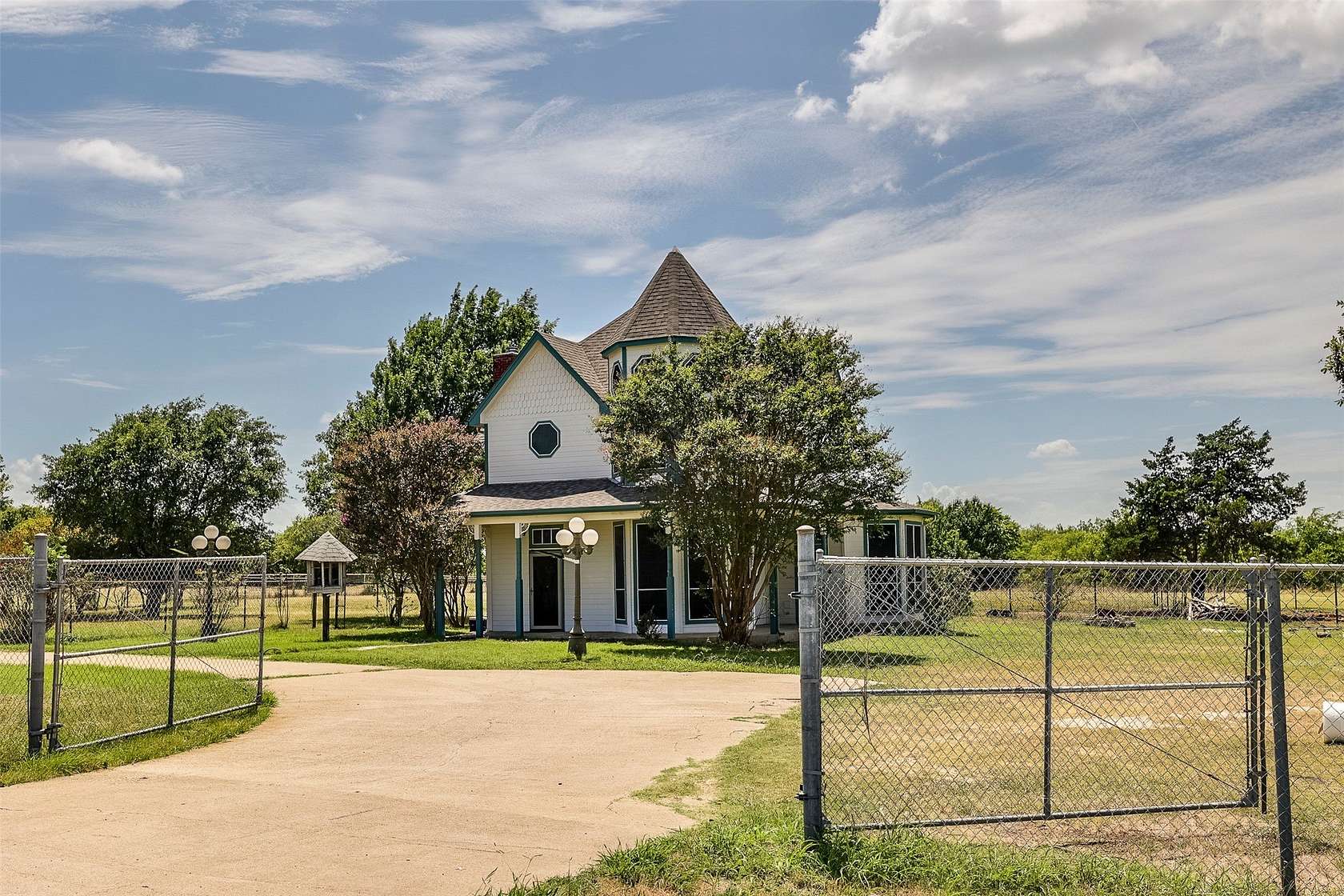3 Acres of Land with Home for Lease in Joshua, Texas