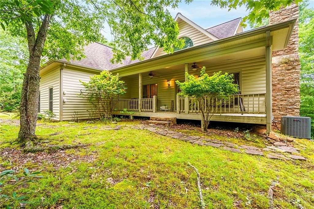4.6 Acres of Land with Home for Sale in Hiawassee, Georgia