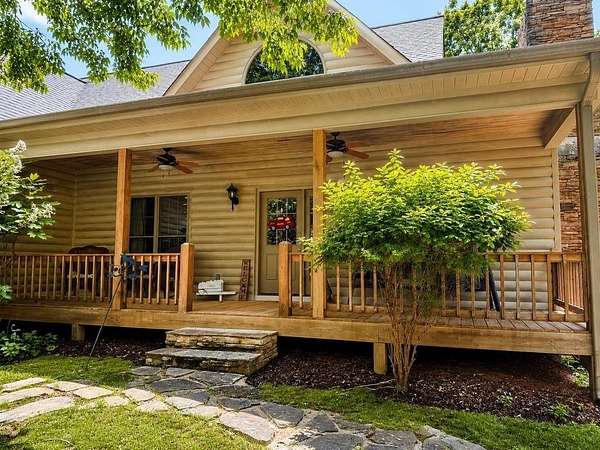 4.6 Acres of Land with Home for Sale in Hiawassee, Georgia