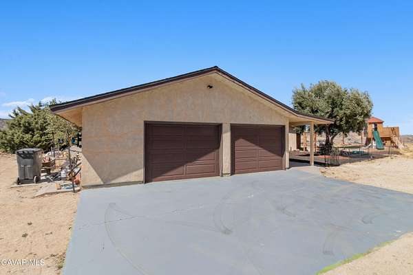 2.15 Acres of Land with Home for Sale in Leona Valley, California