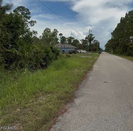 0.5 Acres of Residential Land for Sale in Alva, Florida