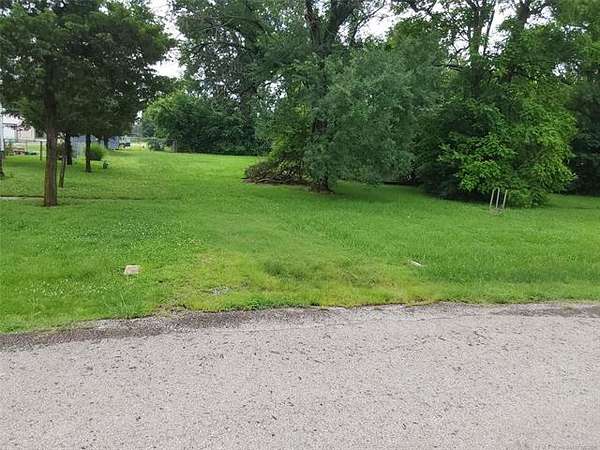 0.5 Acres of Residential Land for Sale in Chelsea, Oklahoma