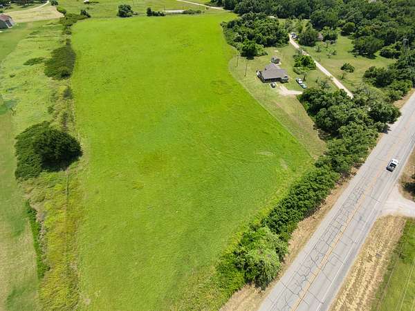 8 Acres of Mixed-Use Land for Sale in Weatherford, Texas