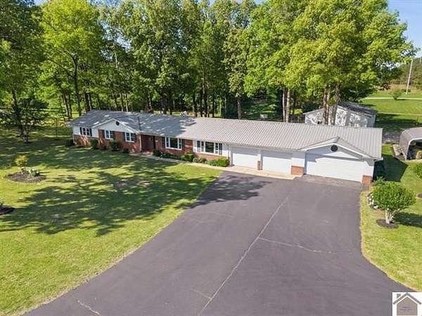 1.86 Acres of Land with Home for Sale in Kuttawa, Kentucky