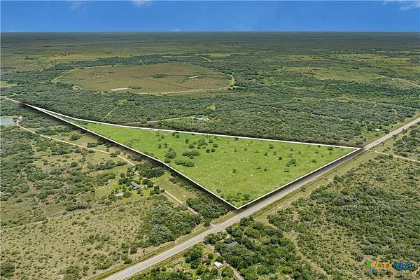 42 Acres of Land for Sale in Refugio, Texas