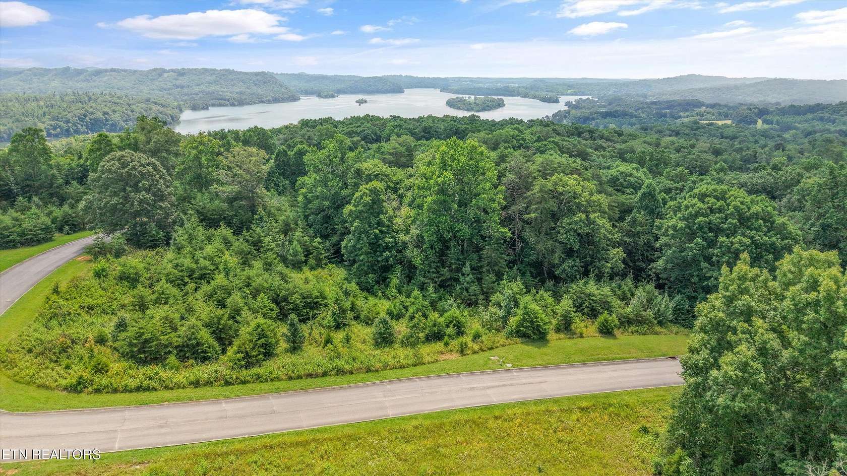 1 Acre of Residential Land for Sale in Kingston, Tennessee