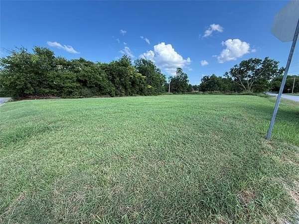 0.43 Acres of Residential Land for Sale in Ardmore, Oklahoma