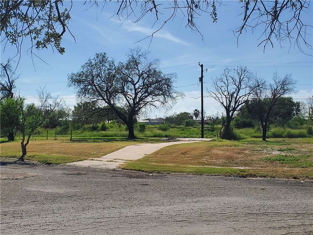 0.24 Acres of Residential Land for Sale in Sinton, Texas