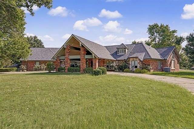 13 Acres of Land with Home for Sale in Claremore, Oklahoma
